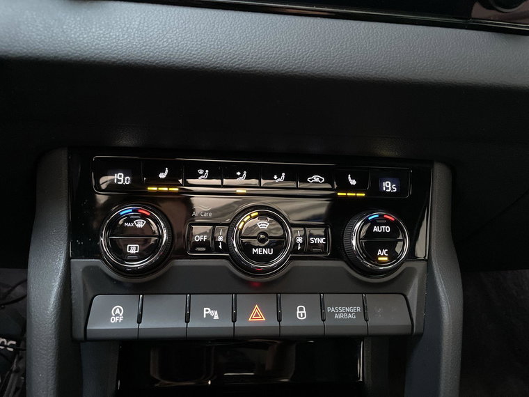 Vehicle Image 27