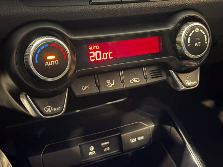Vehicle Image 35