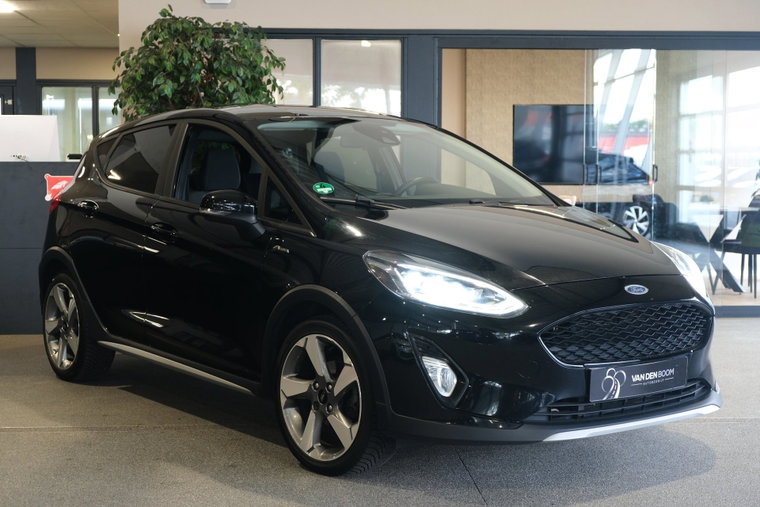 Vehicle Image 6