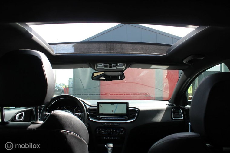 Vehicle Image 26
