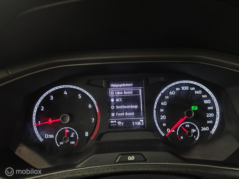 Vehicle Image 33