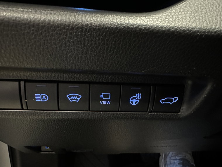 Vehicle Image 35