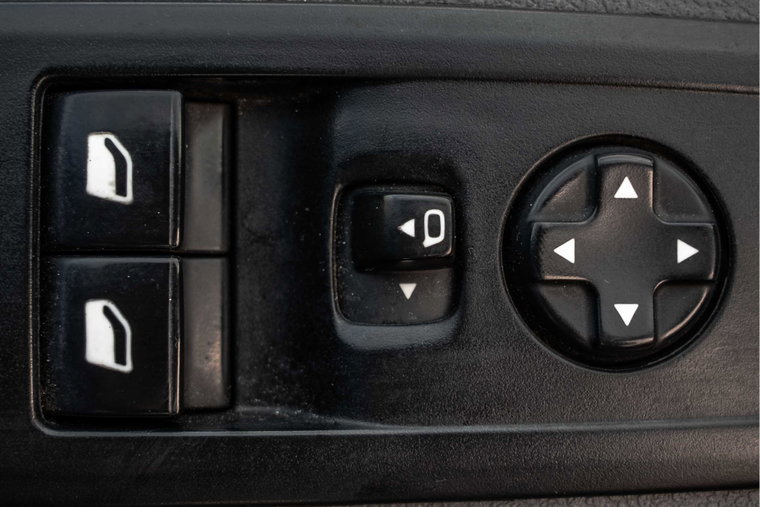 Vehicle Image 27