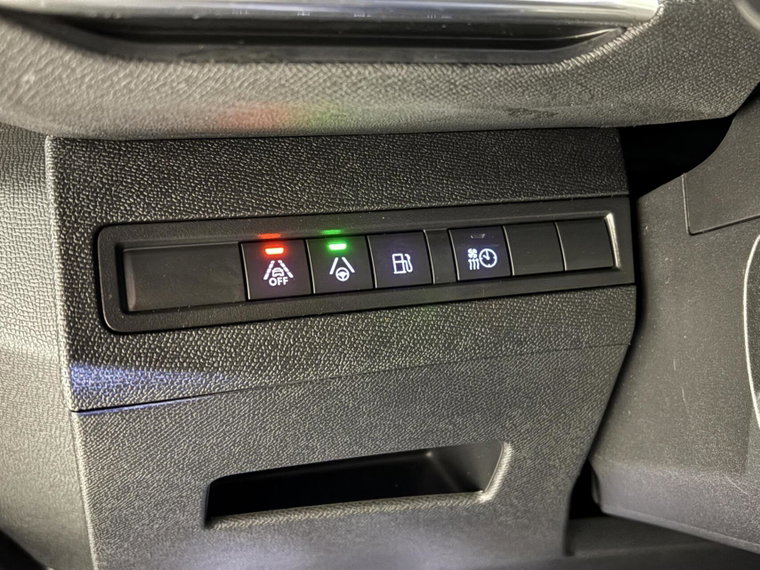 Vehicle Image 26