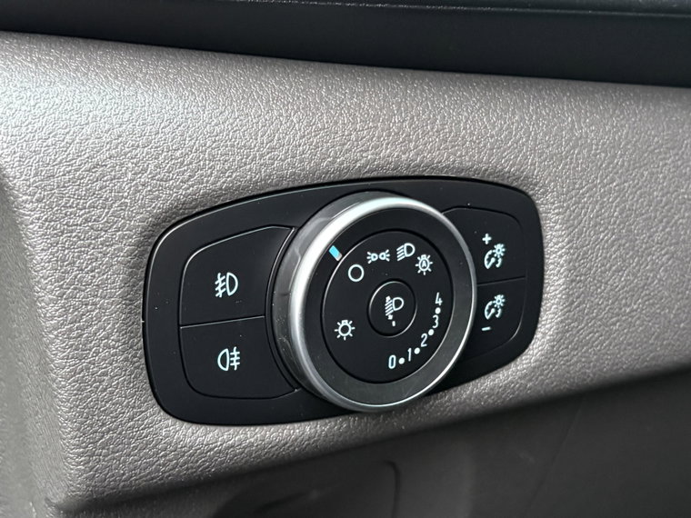 Vehicle Image 24