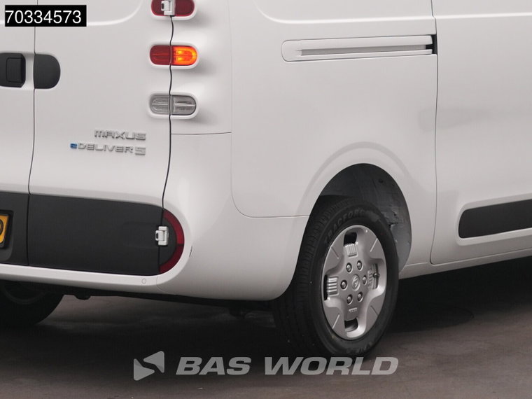 Vehicle Image 30