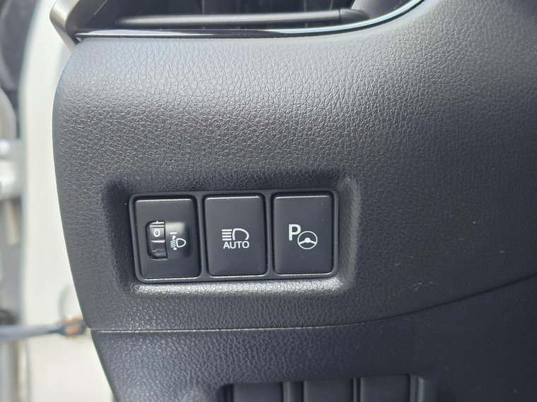 Vehicle Image 34