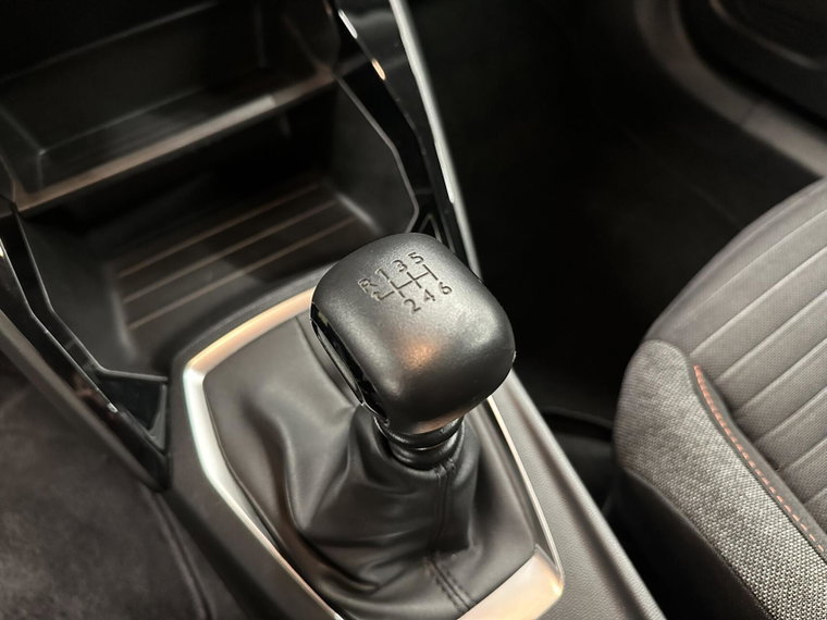 Vehicle Image 31
