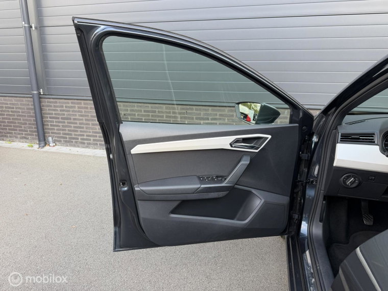 Vehicle Image 28