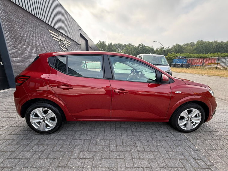 Vehicle Image 4