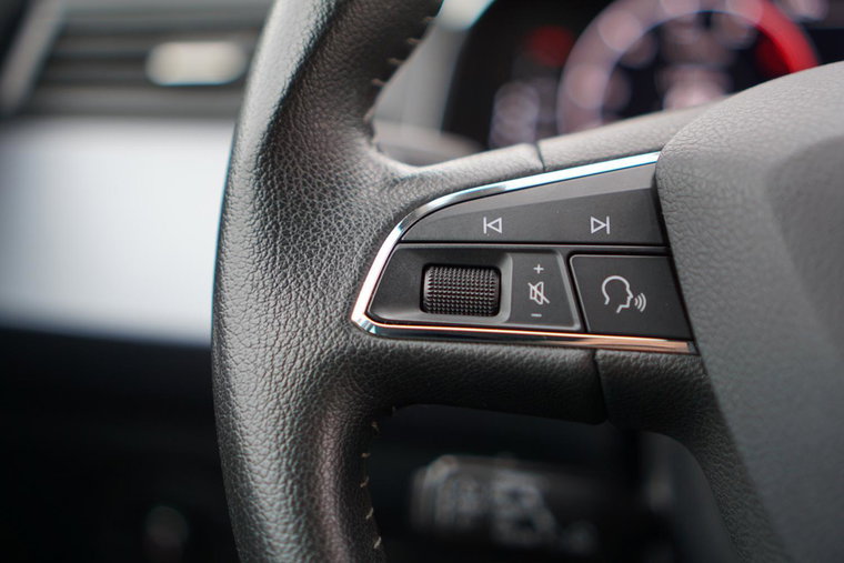Vehicle Image 25