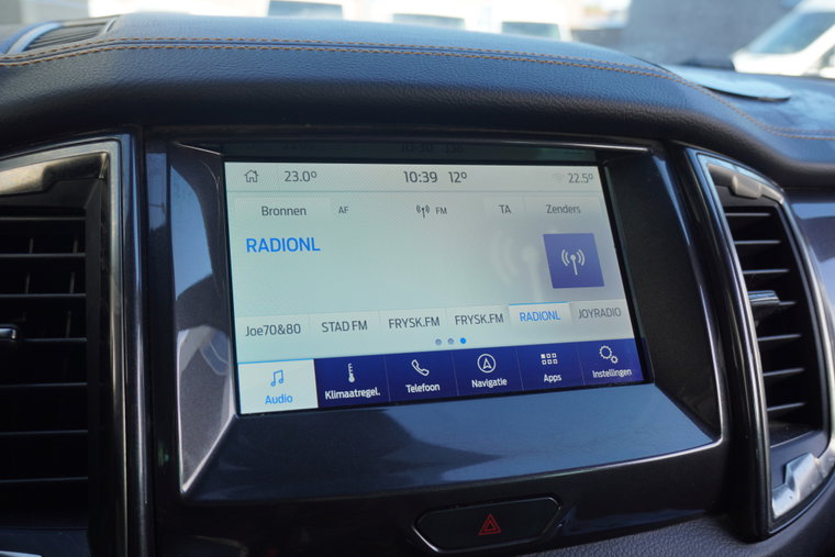Vehicle Image 13