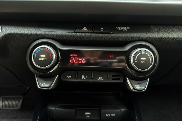 Vehicle Image 23