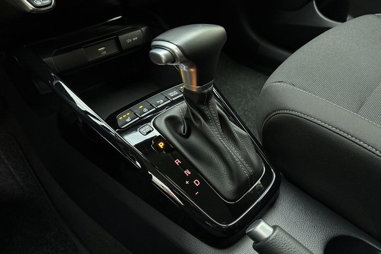 Vehicle Image 24