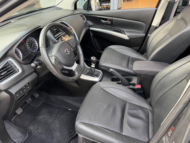 Vehicle Image 17