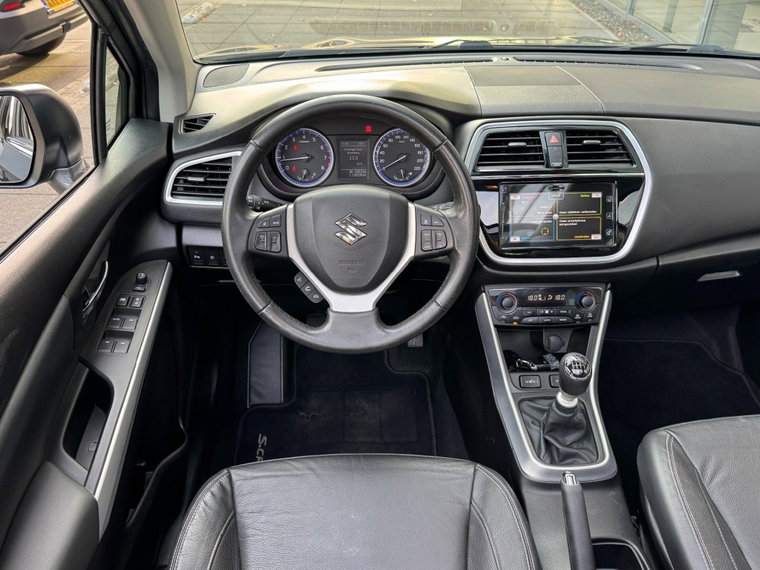 Vehicle Image 21
