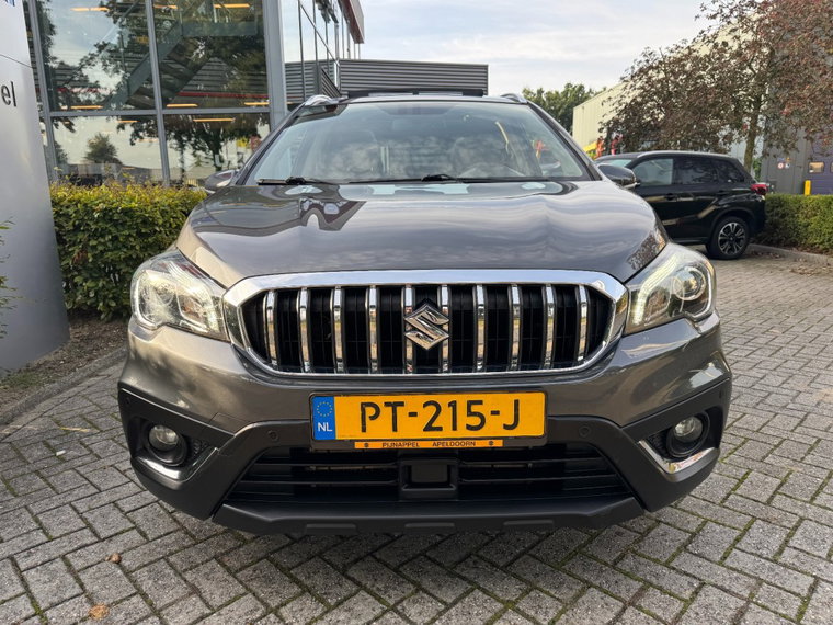 Vehicle Image 4