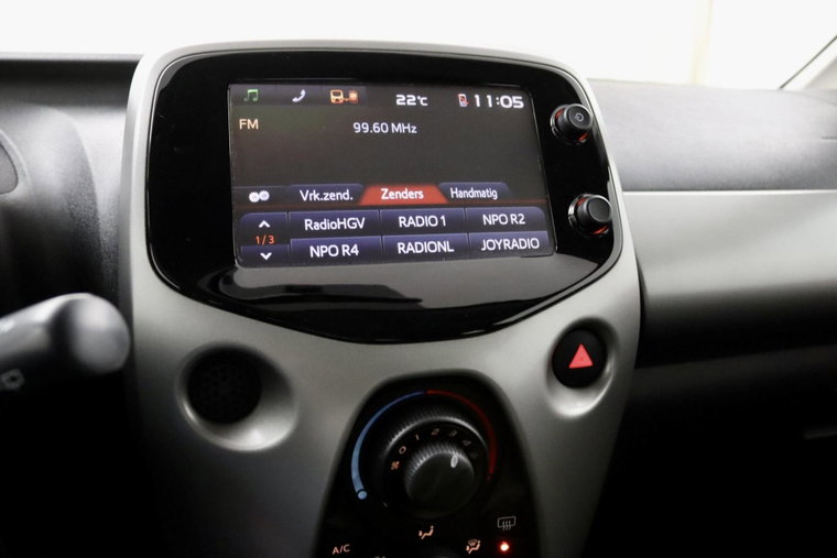 Vehicle Image 30