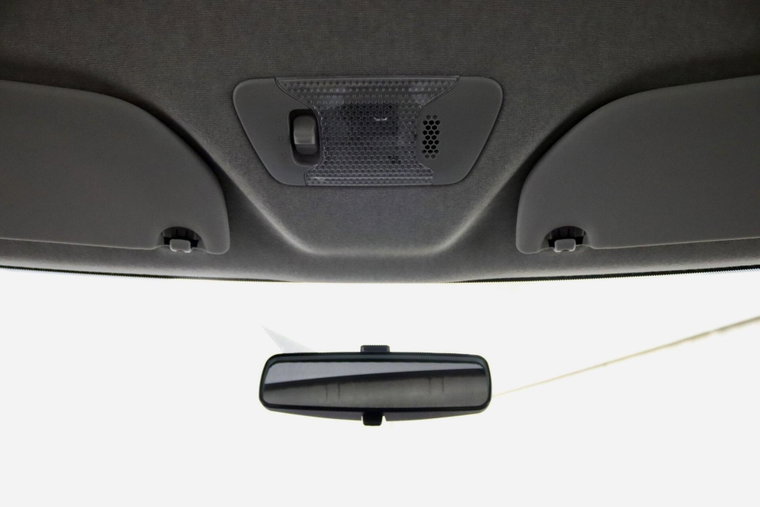 Vehicle Image 32