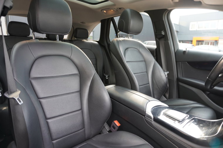 Vehicle Image 16