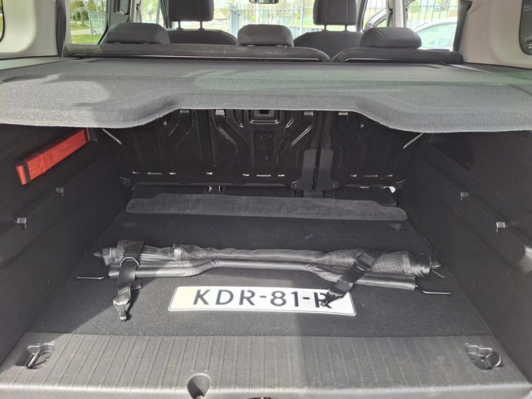 Vehicle Image 17