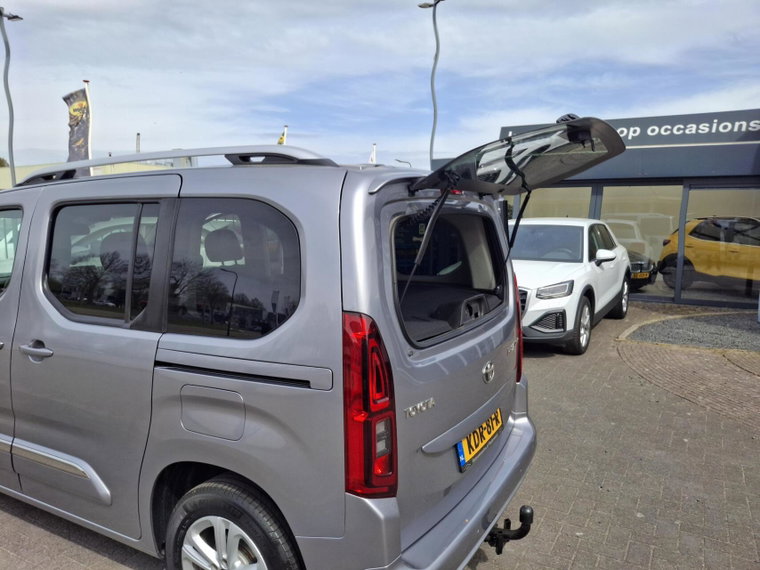 Vehicle Image 26