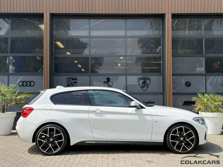 Vehicle Image 40