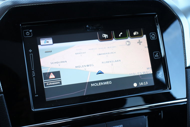 Vehicle Image 15