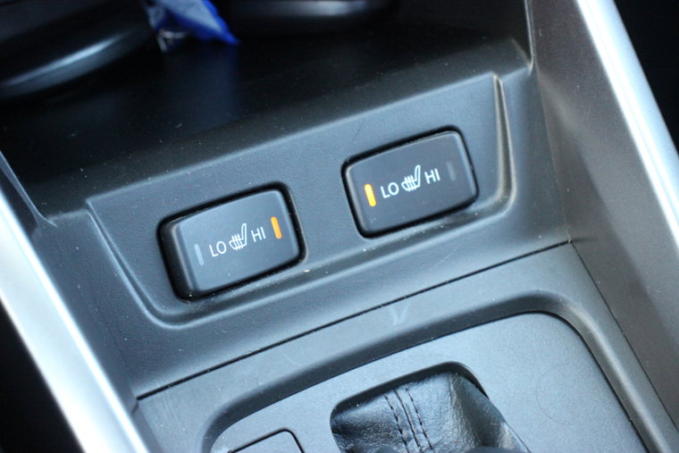 Vehicle Image 25