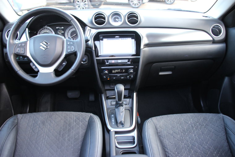 Vehicle Image 7