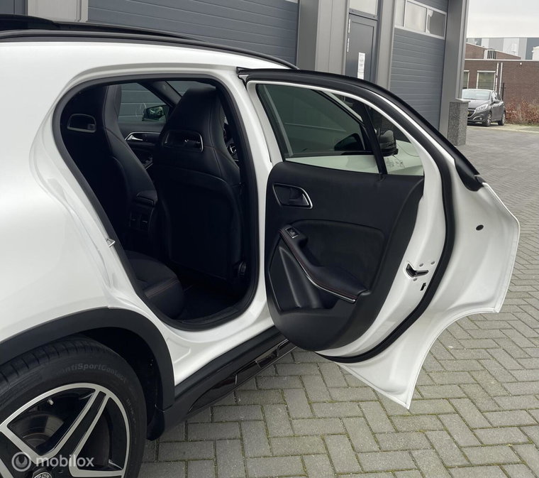 Vehicle Image 60
