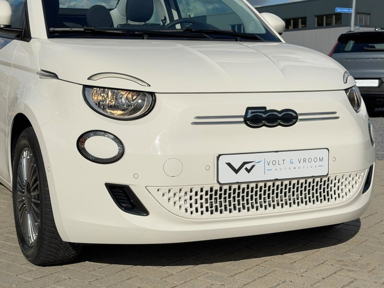 Vehicle Image 23