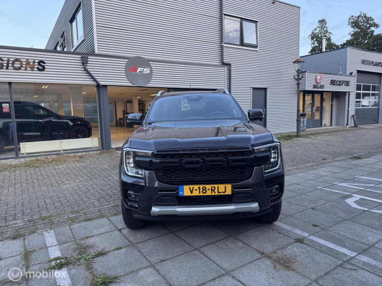 Vehicle Image 32