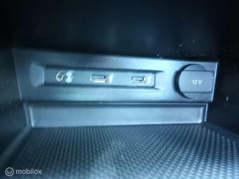 Vehicle Image 34
