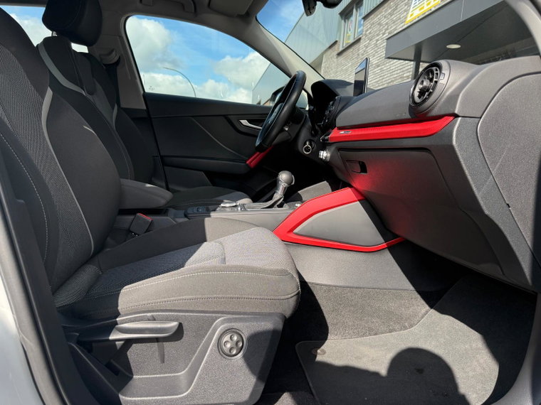 Vehicle Image 17