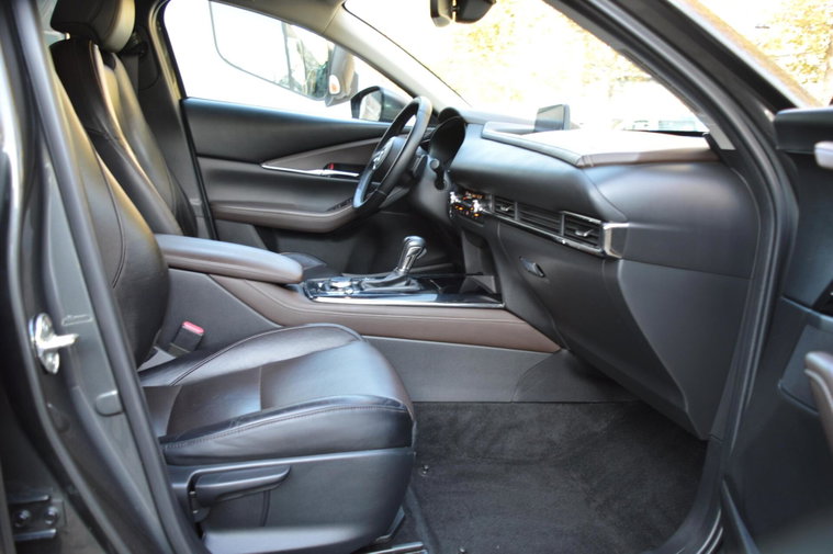 Vehicle Image 30