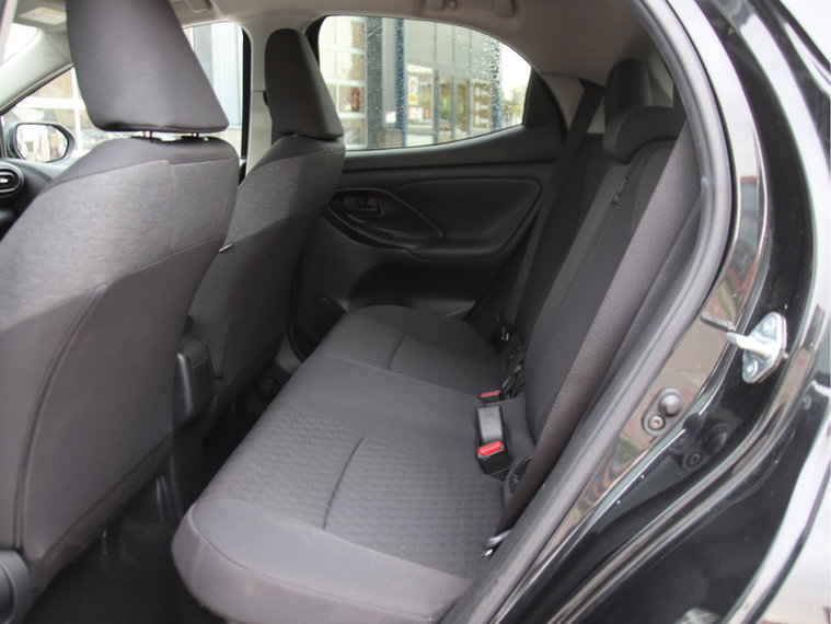 Vehicle Image 10