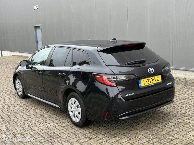 Vehicle Image 10