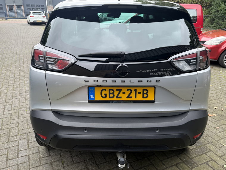 Vehicle Image 25