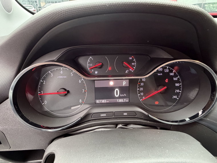 Vehicle Image 26