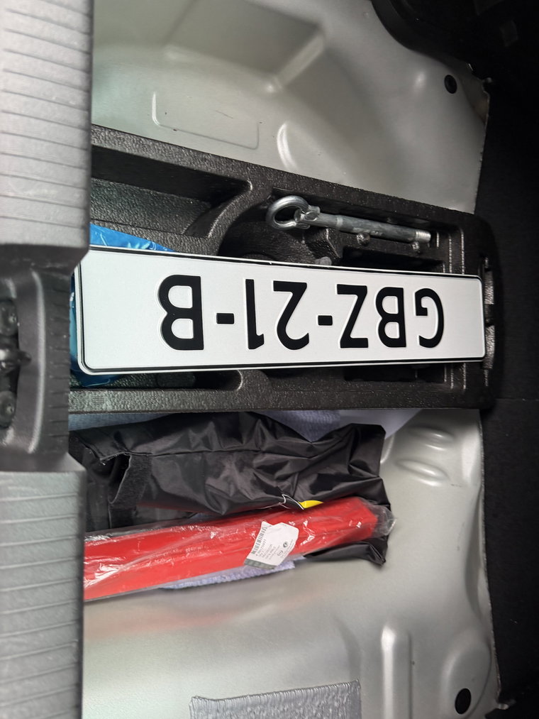 Vehicle Image 36