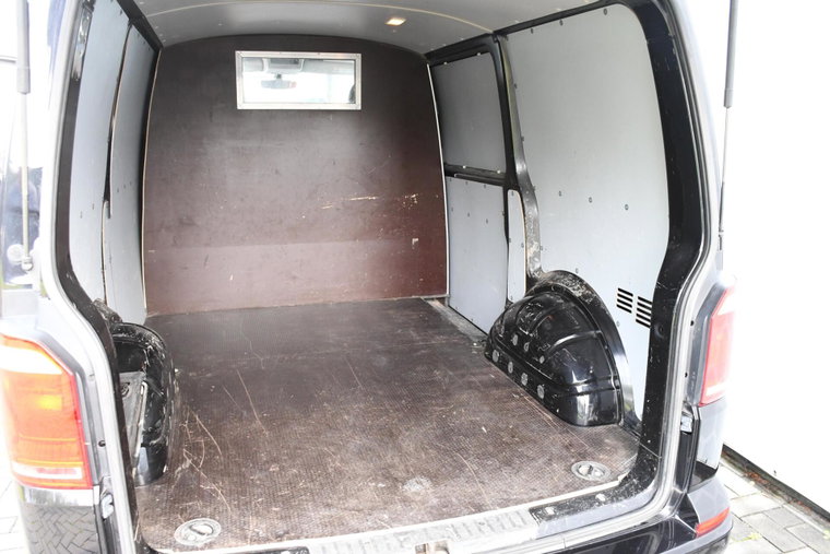 Vehicle Image 33