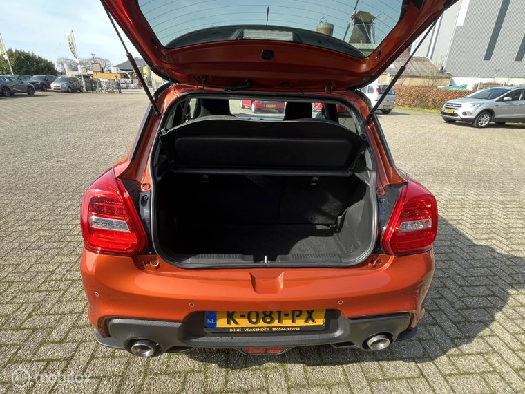 Vehicle Image 19