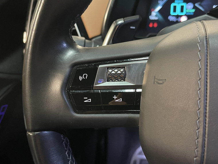 Vehicle Image 33