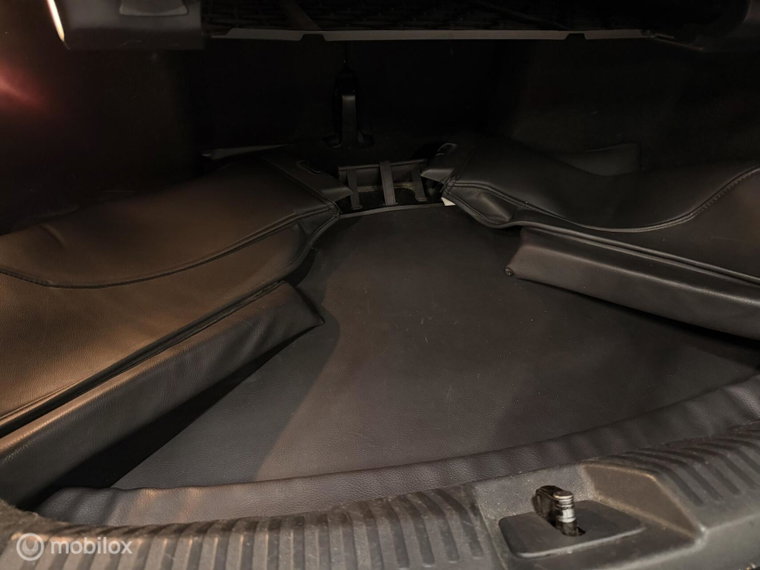Vehicle Image 34