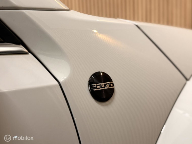 Vehicle Image 37