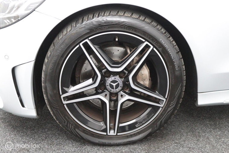 Vehicle Image 40
