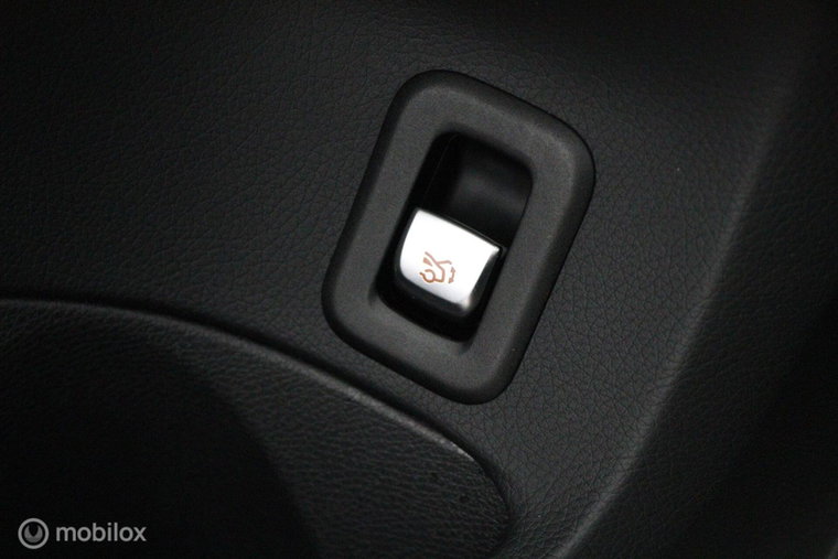 Vehicle Image 45