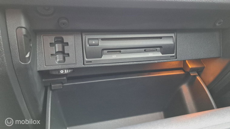 Vehicle Image 29