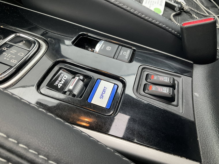 Vehicle Image 33